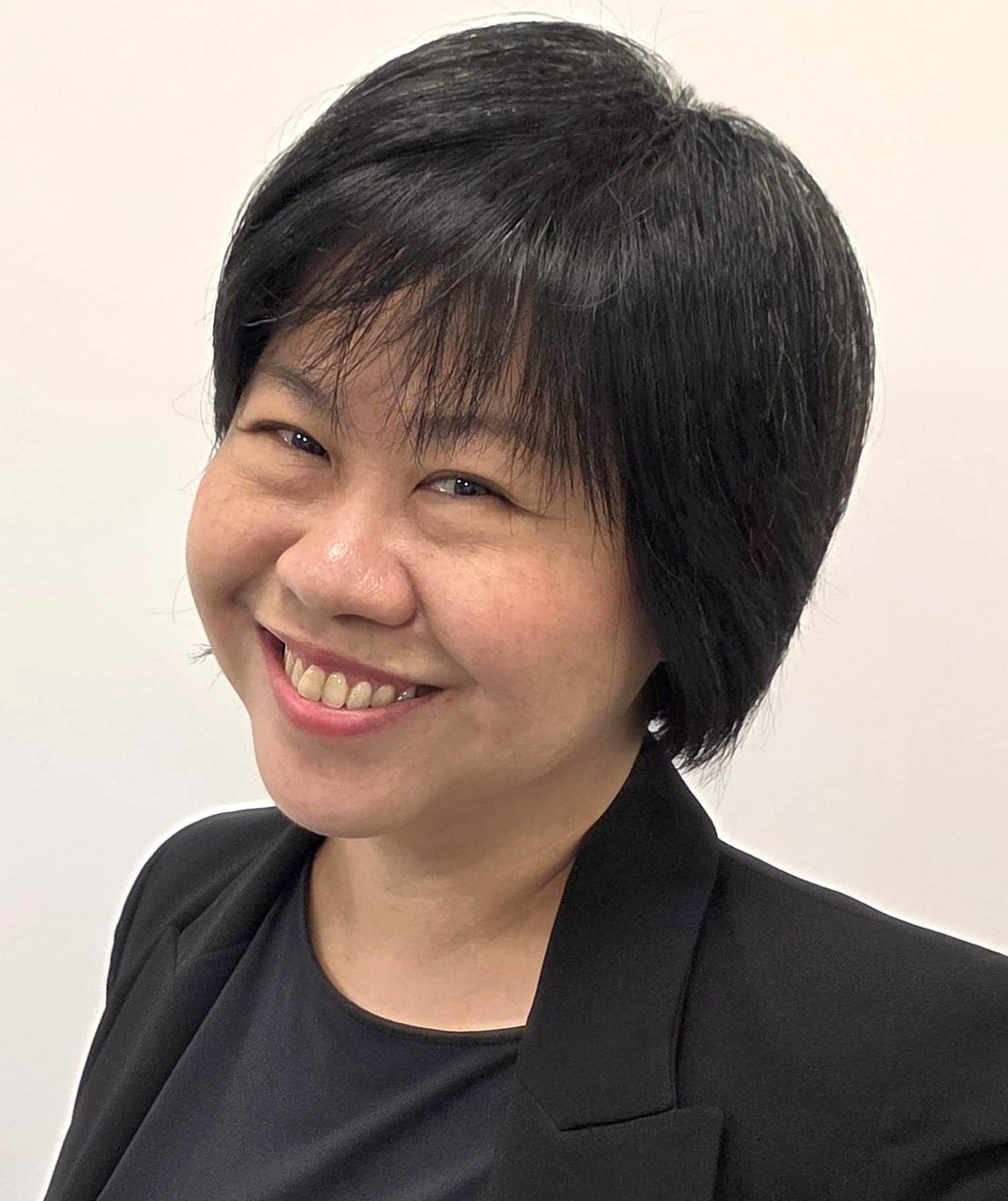 Kris Loy (Ms)